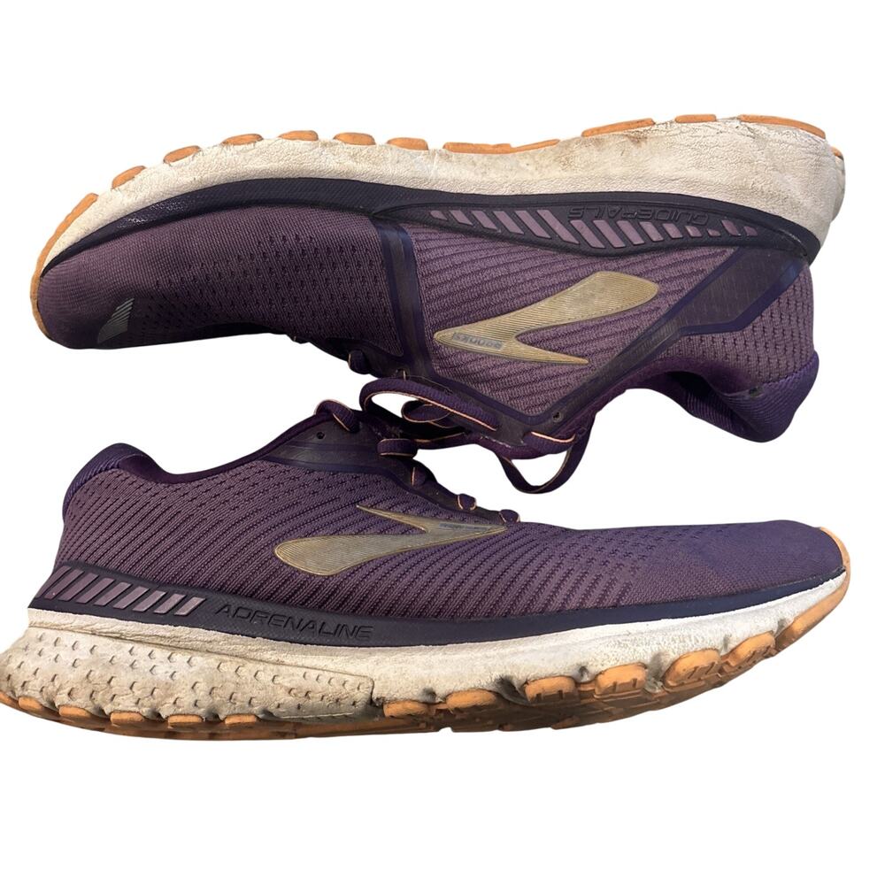 Brooks Adrenaline GTS 20 women's running shoes size 12